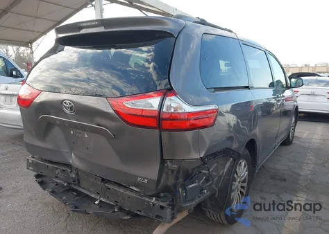 2015 Toyota Sienna Xle 8 Passenger z USA, uszkodzony, nr VIN 5TDYK3DC5FS681538